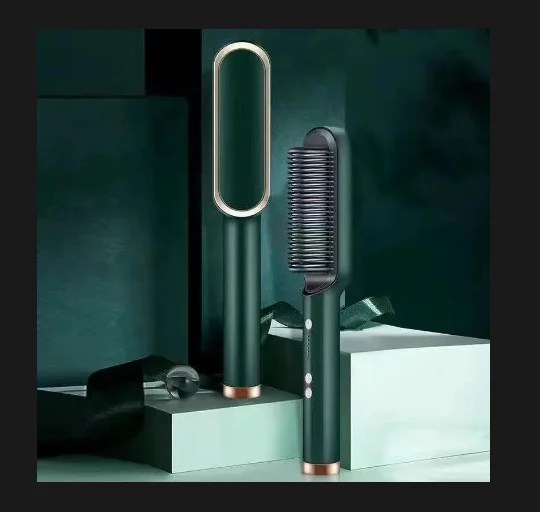 Dry and Model Straightening Brush designed for quick hair straightening and drying, featuring a sleek design and ergonomic handle.