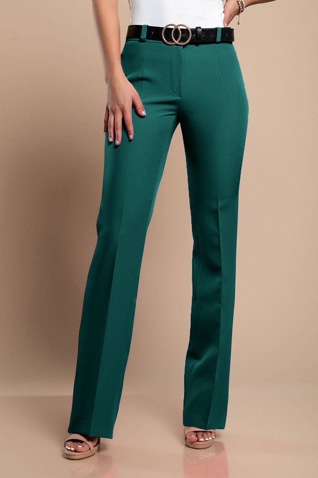 Elegant green long trousers with straight leg design, featuring a zipper and button closure, made in Italy.