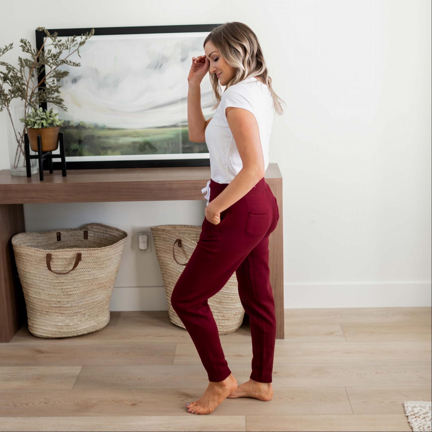 Fitted Drawstring Sweats with Pockets in a stylish design, showcasing the drawstring waist and tapered ankles.