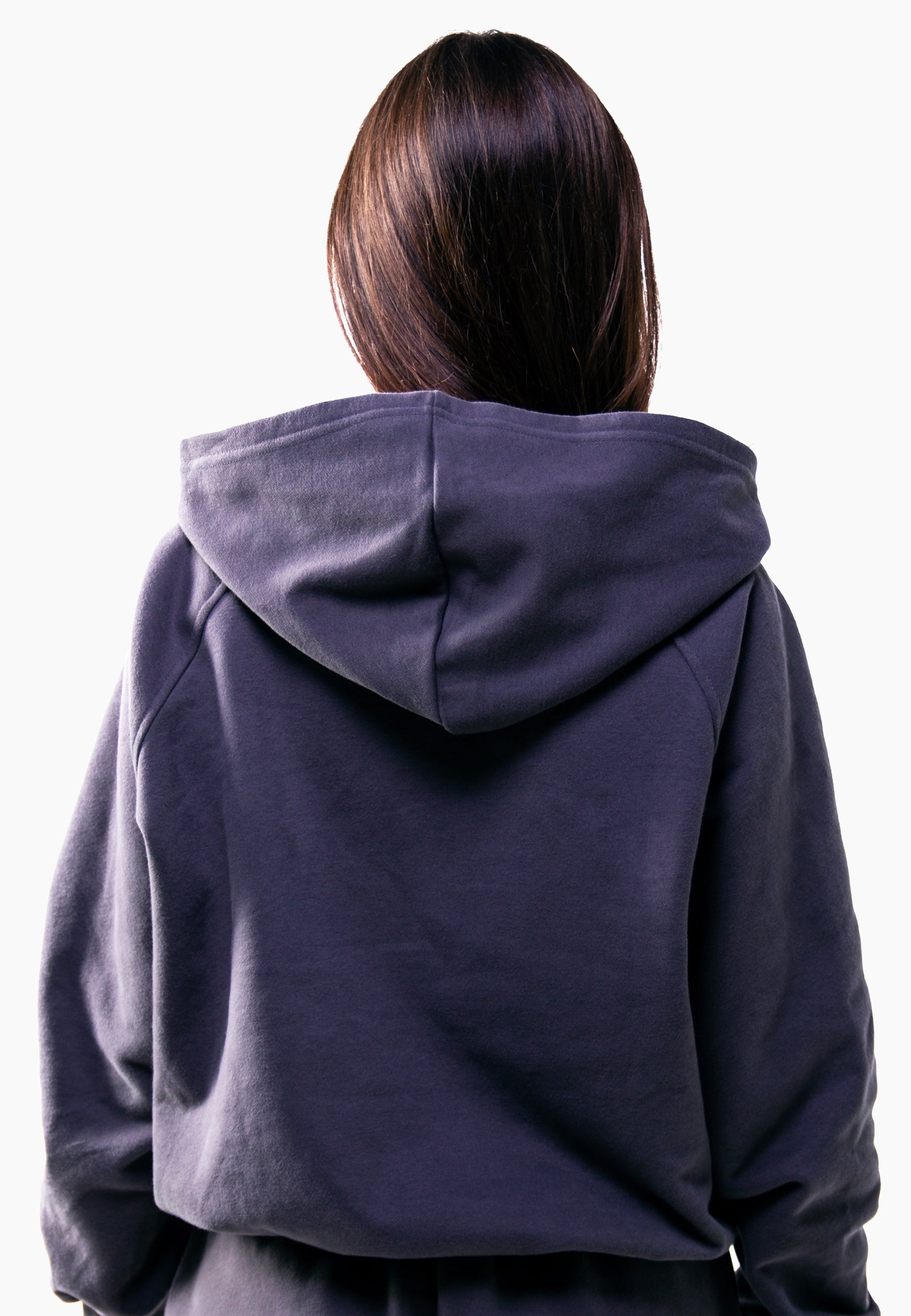 Dunkelgrauer Damen Hoodie Static mit gefütterter Bauchtasche und lockerer Passform, ideal für Alltag und Entspannung.