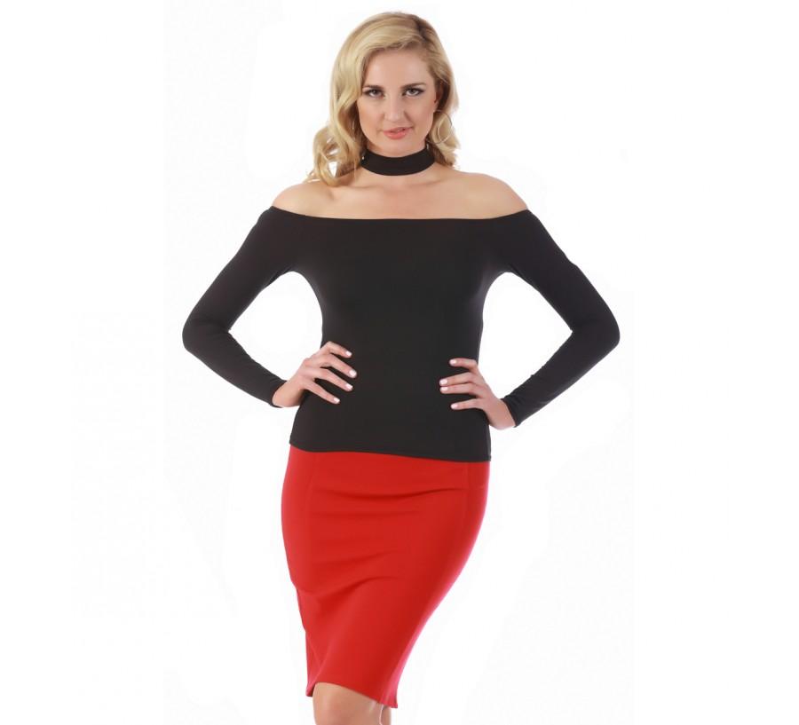 InstantFigure Short Pencil Skirt with Elastic Waist, showcasing a curve-hugging design and elastic waistband, perfect for versatile styling.