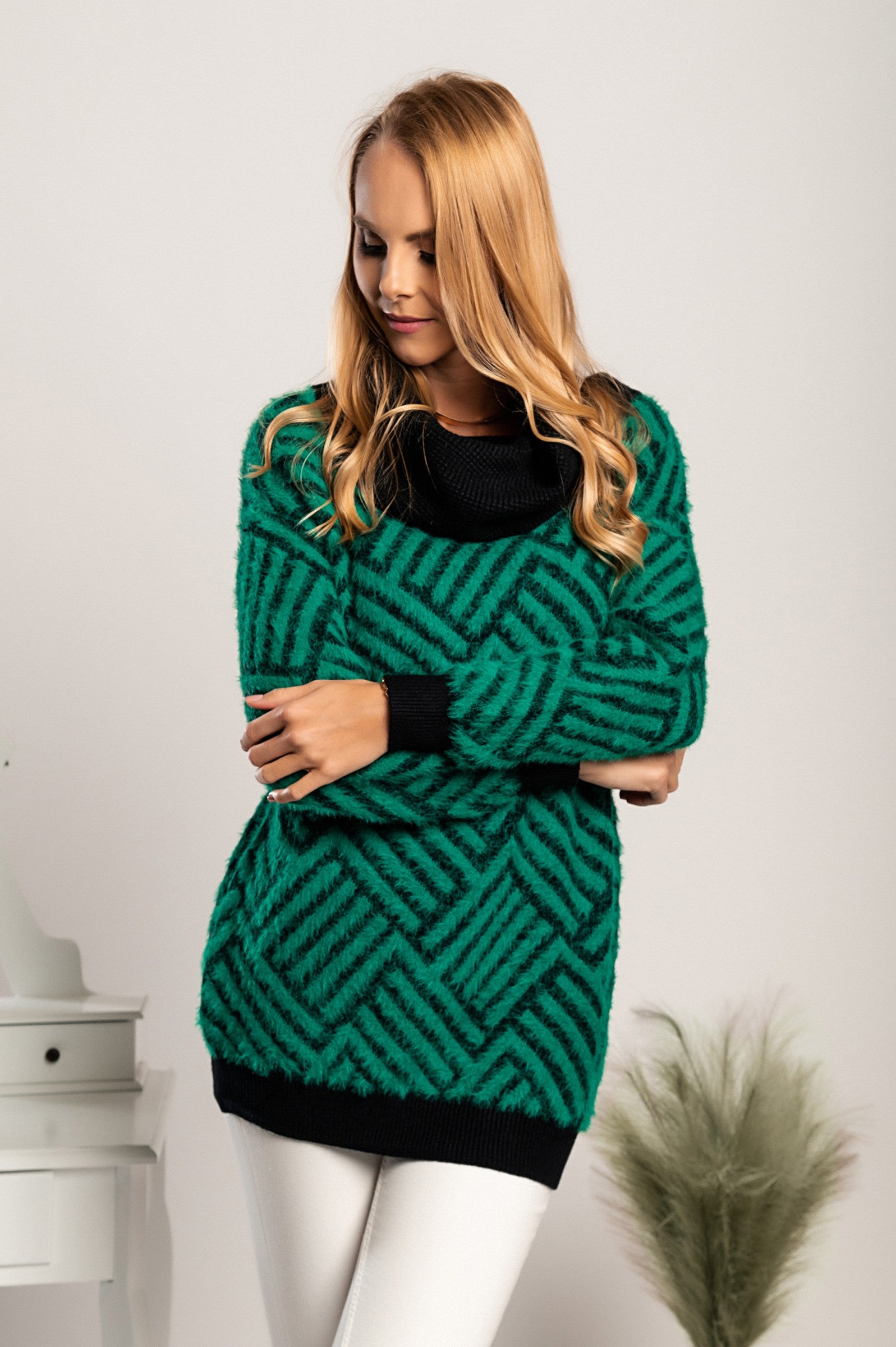 Stylish green and black printed tunic with belt, featuring long sleeves and a wide neck, perfect for versatile fashion combinations.