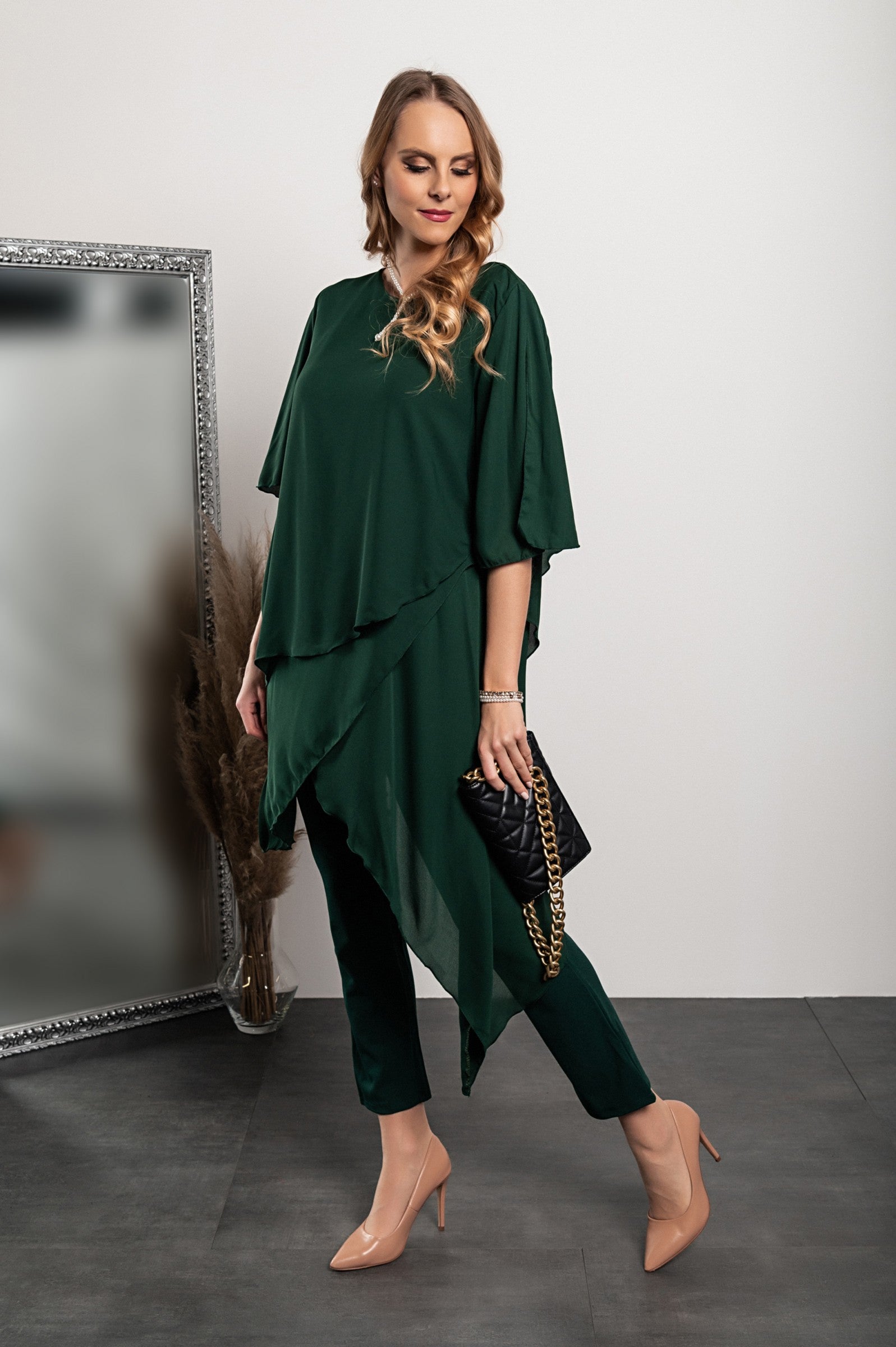 Elegant green translucent tunic and long pants set, showcasing a loose fit and round collar, perfect for various occasions.