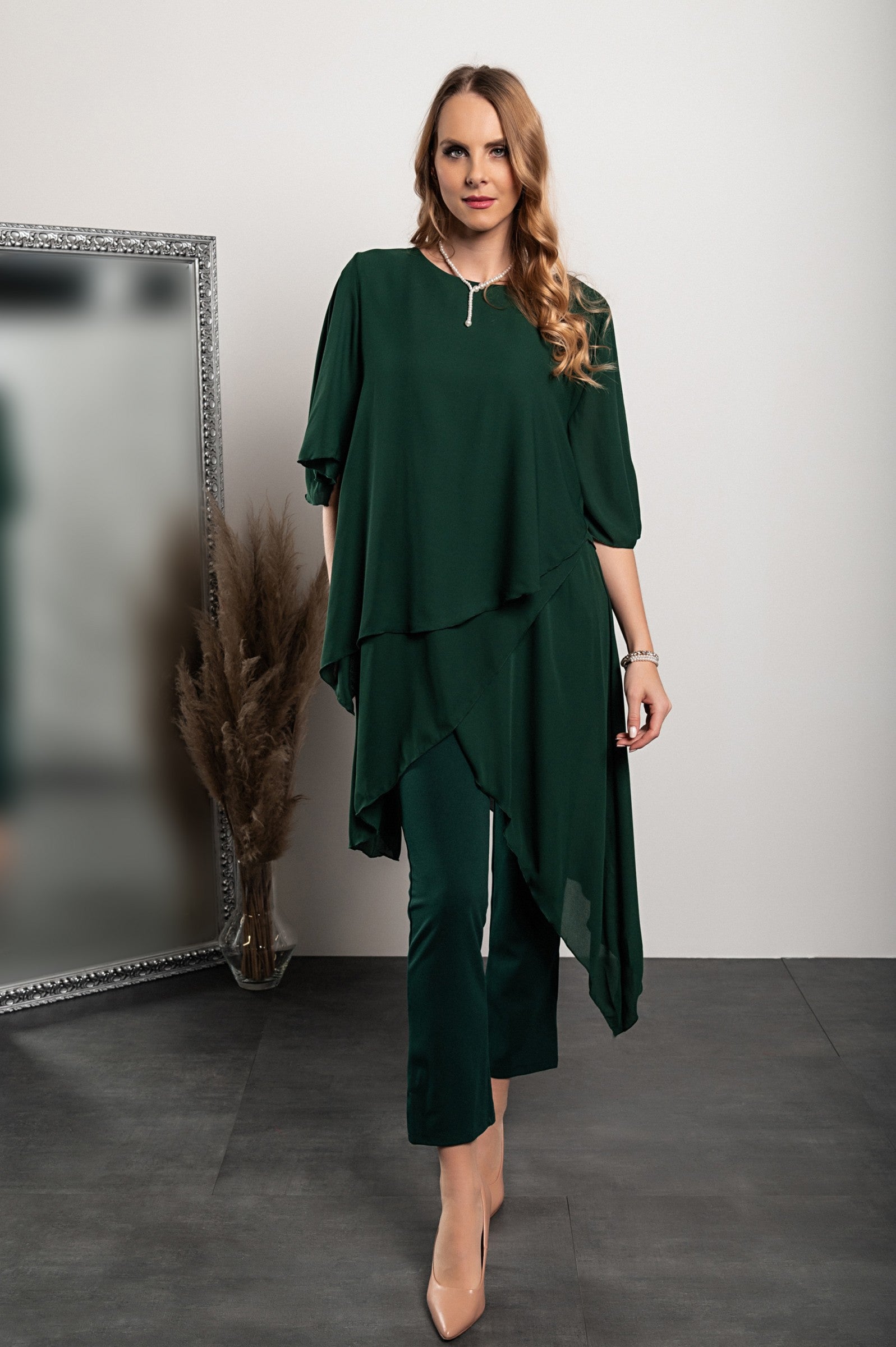 Elegant green translucent tunic and long pants set, showcasing a loose fit and round collar, perfect for various occasions.