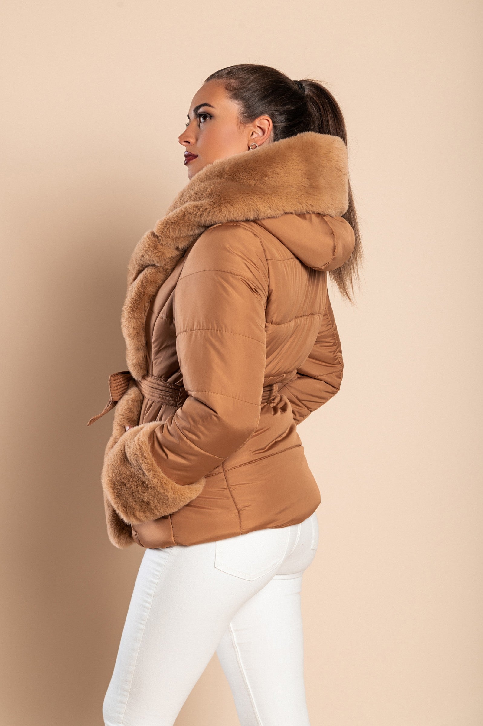 Camel short padded jacket with faux fur trim, featuring a metal zipper and side pockets, perfect for winter wear.
