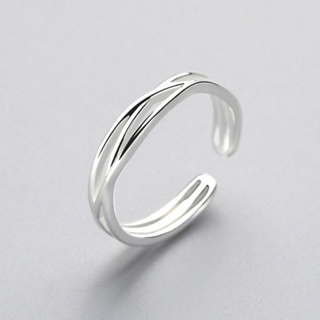 Silber Ring mit verschiedenen süßen Motiven, ideal für Frauen und Mädchen, aus Zinklegierung gefertigt.