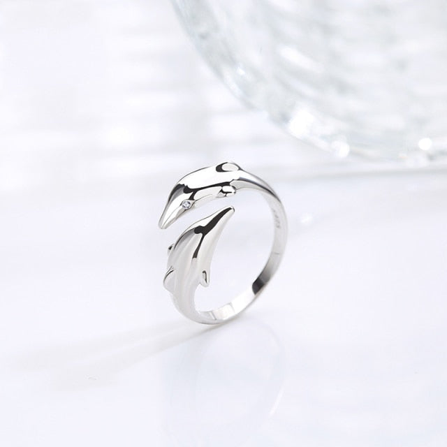 Silber Ring mit verschiedenen süßen Motiven, ideal für Frauen und Mädchen, aus Zinklegierung gefertigt.