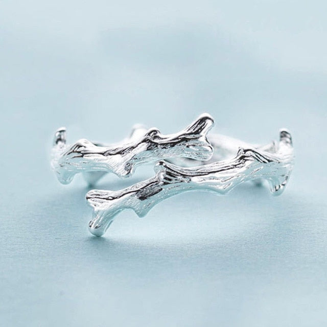 Silber Ring mit verschiedenen süßen Motiven, ideal für Frauen und Mädchen, aus Zinklegierung gefertigt.