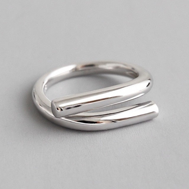 Silber Ring mit verschiedenen süßen Motiven, ideal für Frauen und Mädchen, aus Zinklegierung gefertigt.