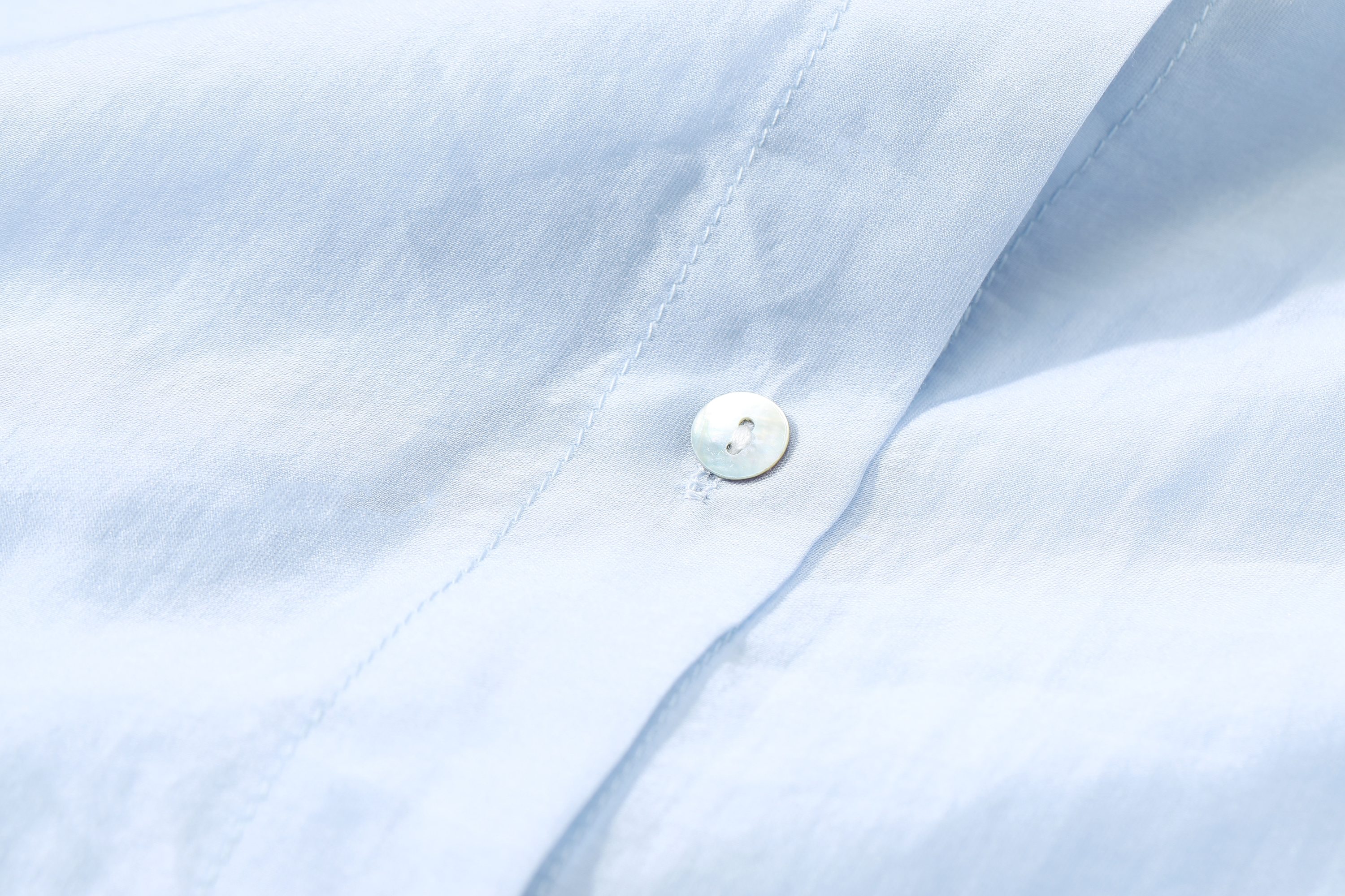 A stylish Solid Pure Chic Single Breasted Casual Minimalist Shirt for women, featuring a turn-down collar and full-length sleeves, perfect for summer wear.