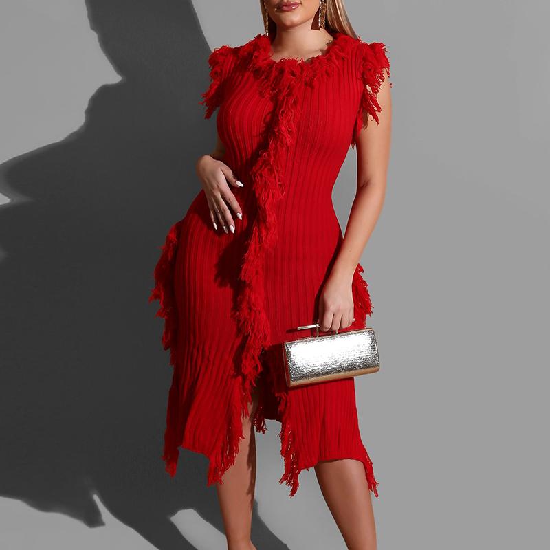 A stylish red sleeveless dress featuring tassel patchwork design, perfect for autumn outings and club events.