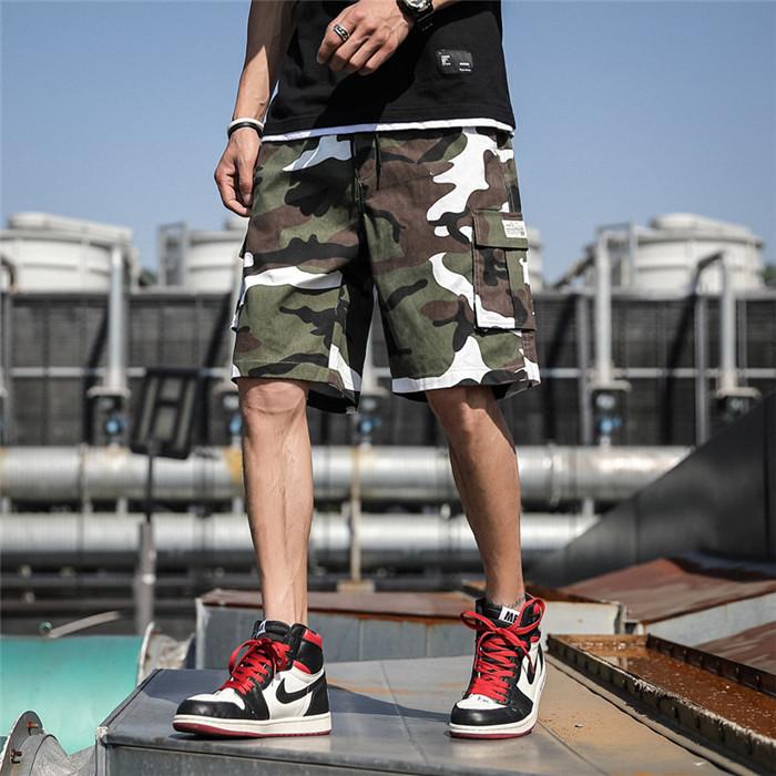 US Stock Men's Tooling Shorts in camouflage, showcasing a casual and stylish design suitable for running and everyday wear.