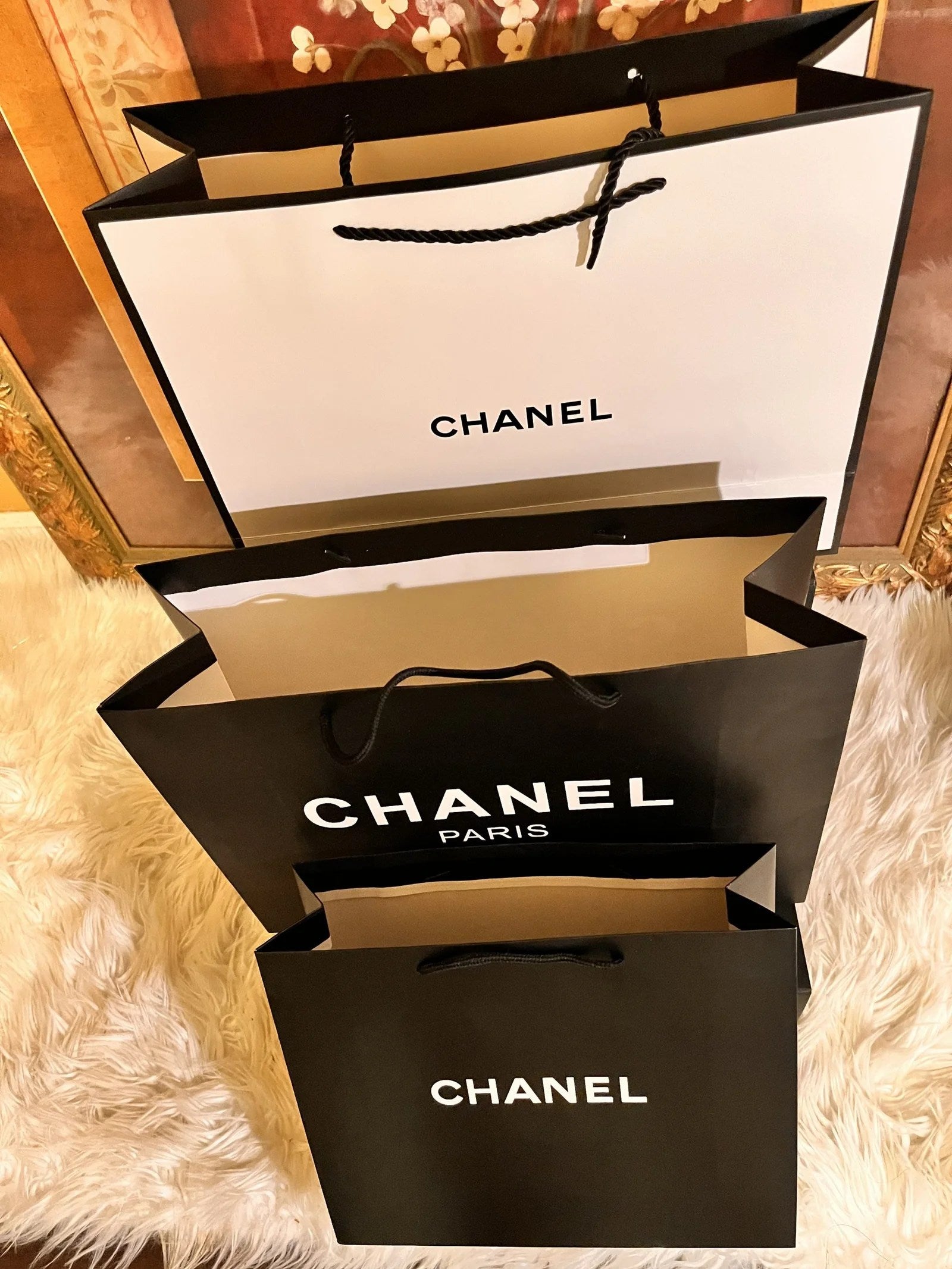 Stylish Women New Shopping Bags in various colors and designs, showcasing their lightweight and spacious features.