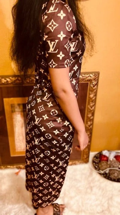 A stylish women fashion long dress with short sleeves, perfect for various occasions, showcasing its elegant design and comfortable fit.