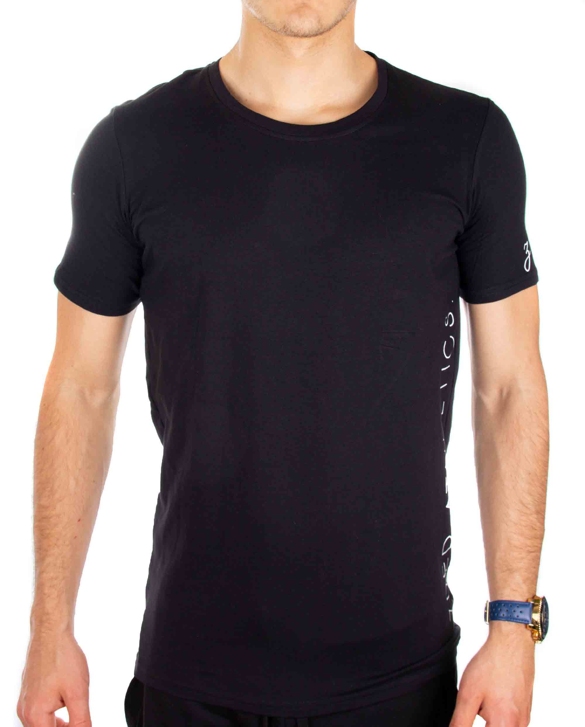 ZRED Athletics Basic Tee für Herren in Schwarz, aus hochwertiger Baumwolle mit elastischen Eigenschaften, ideal für Sport und Freizeit.